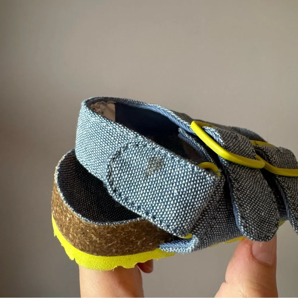 Baby Gap Chambray‎ Twin Buckle Sandals Size 3/4